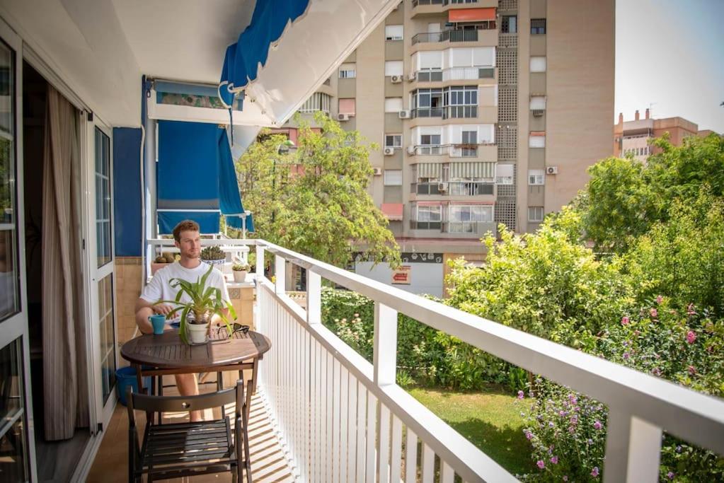 Piso con Jardín Apartamento Málaga Exterior foto