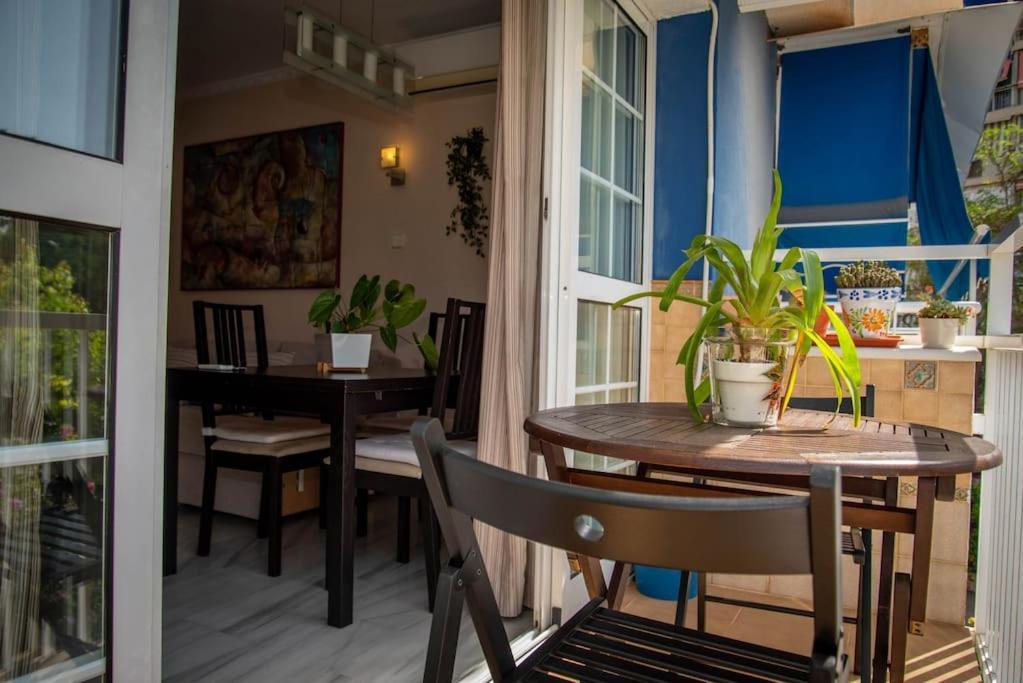 Piso con Jardín Apartamento Málaga Exterior foto