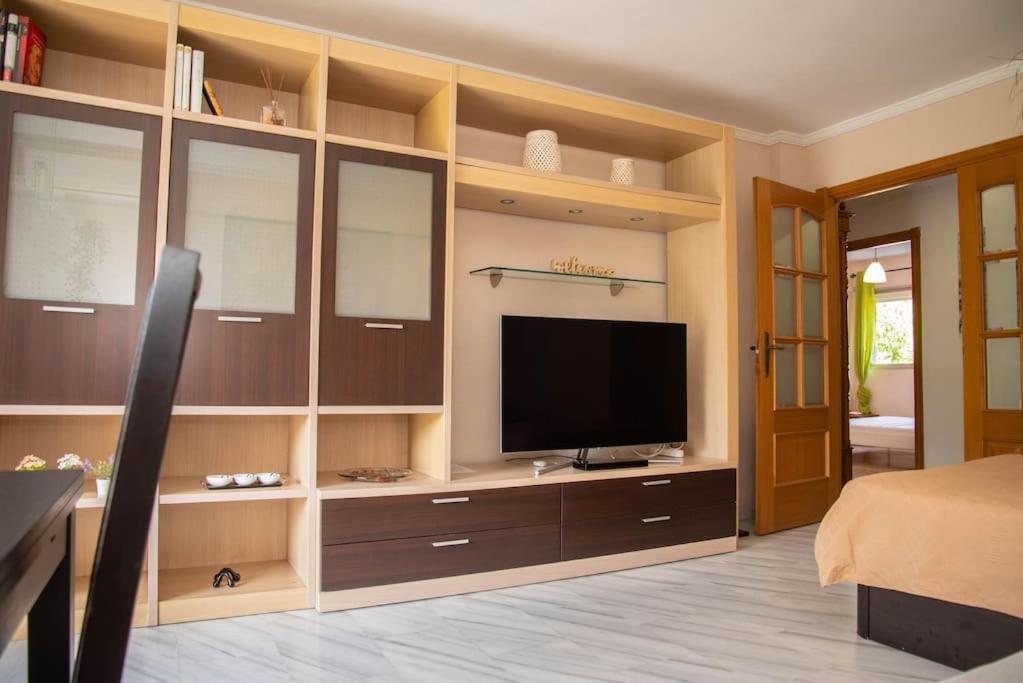 Piso con Jardín Apartamento Málaga Exterior foto