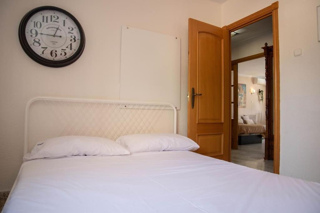 Piso con Jardín Apartamento Málaga Exterior foto